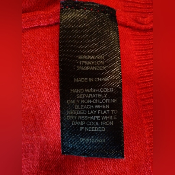 VTG Express red cardigan with diamond buttons! - l - Picture 6 of 6